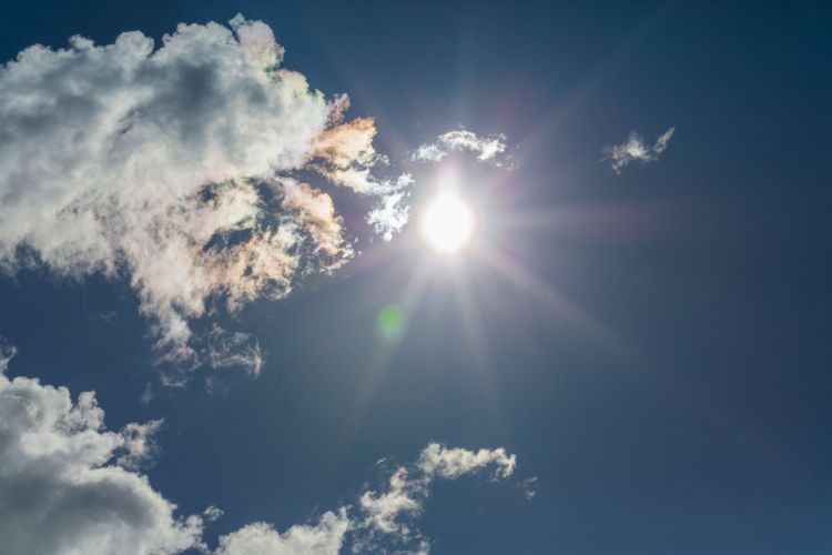 Upały i&nbsp;burze na&nbsp;Podkarpaciu. IMGW wydał ostrzeżenia dla regionu