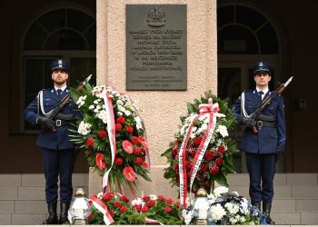 W Rzeszowie uczczono pamięć poległych policjantów 2 - Polskie Radio Rzeszów W Rzeszowie uczczono pamięć poległych policjantów