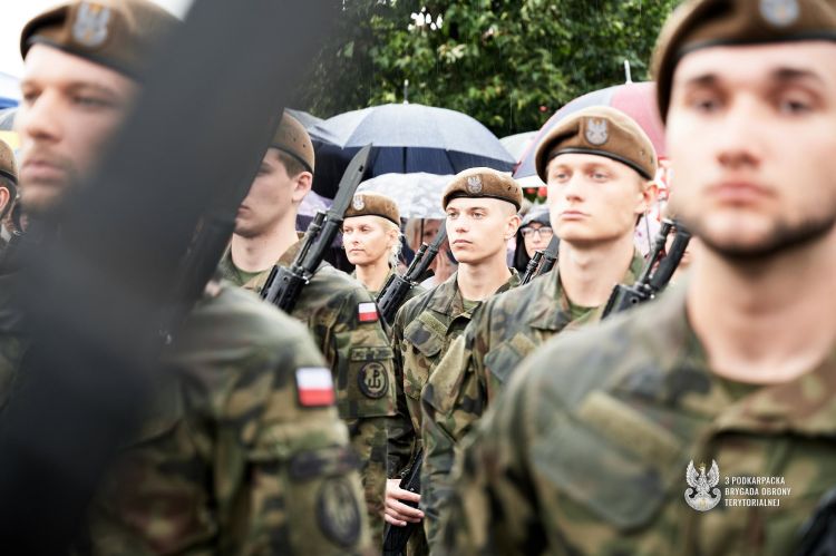 Wojskowe święto w&nbsp;Tarnobrzegu. 3. Podkarpacka Brygada Obrony Terytorialnej świętuje 9-lecie