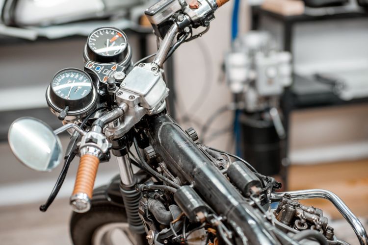 Zabytkowe motocykle i rowery PRL w Grębowie. Jubileuszowy zjazd miłośników motoryzacji 1 - Polskie Radio Rzeszów Zabytkowe motocykle i rowery PRL w Grębowie. Jubileuszowy zjazd miłośników motoryzacji
