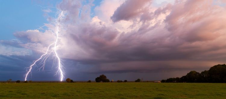 Burze nad&nbsp;Podkarpaciem. IMGW ostrzega mieszkańców