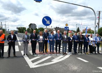 Przebudowa drogi wojewódzkiej na trasie Koniaczów-Zapałów zakończona 2 - Polskie Radio Rzeszów Przebudowa drogi wojewódzkiej na trasie Koniaczów-Zapałów zakończona