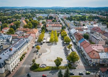 Fotozagadka, Pałacyk Oborskich, tajemnice parku i historie zapisane w dźwięku 27 - Polskie Radio Rzeszów Fotozagadka, Pałacyk Oborskich, tajemnice parku i historie zapisane w dźwięku