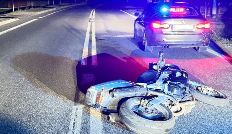 19-latek uciekał przed policją. Motocyklem uderzył w radiowóz 1 - Polskie Radio Rzeszów 19-latek uciekał przed policją. Motocyklem uderzył w radiowóz