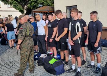 Wakacje z WOT w Przemyślu. Blisko 120 rekrutów rozpoczęło szkolenie 3 - Polskie Radio Rzeszów Wakacje z WOT w Przemyślu. Blisko 120 rekrutów rozpoczęło szkolenie