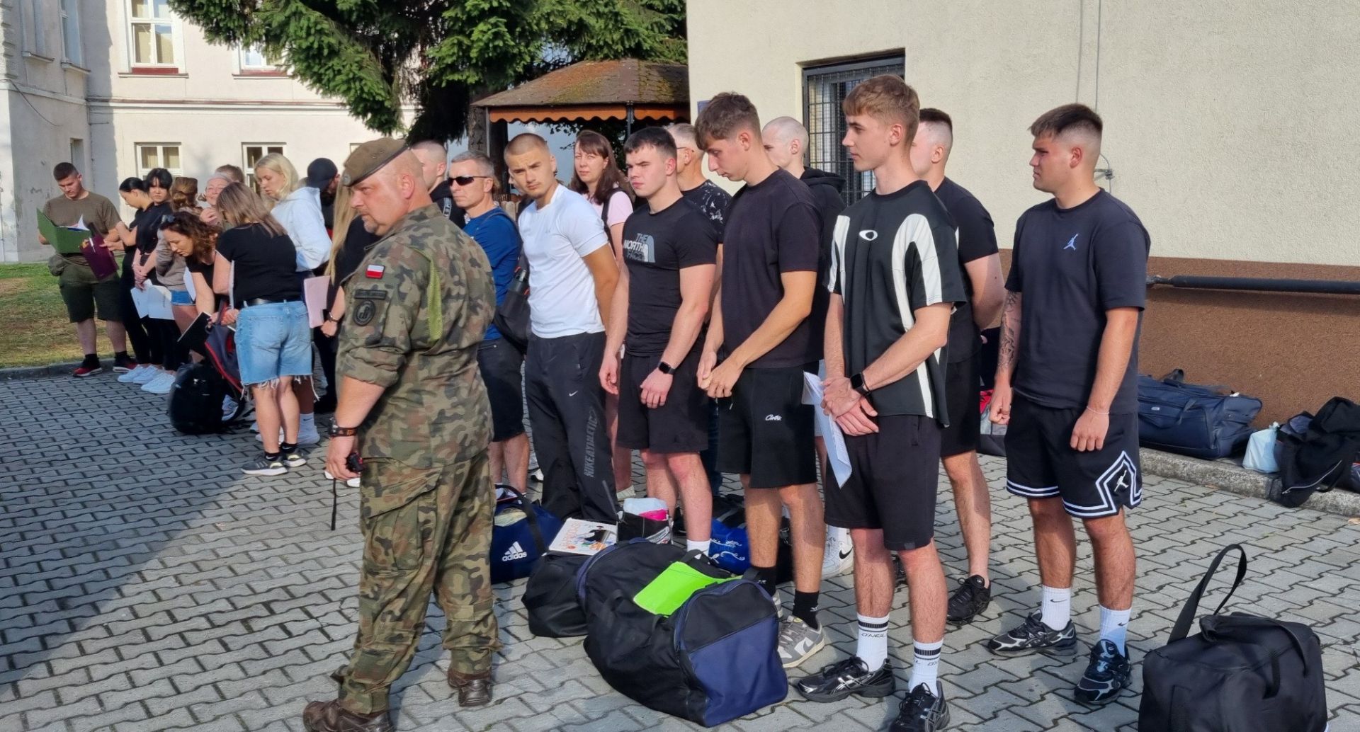 Wakacje z WOT w Przemyślu. Blisko 120 rekrutów rozpoczęło szkolenie - Polskie Radio Rzeszów