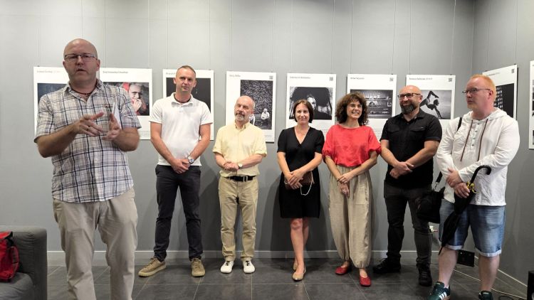 75 medali FIAP polskich fotografów na jednej wystawie w Rzeszowie 1 - Polskie Radio Rzeszów 75 medali FIAP polskich fotografów na jednej wystawie w Rzeszowie