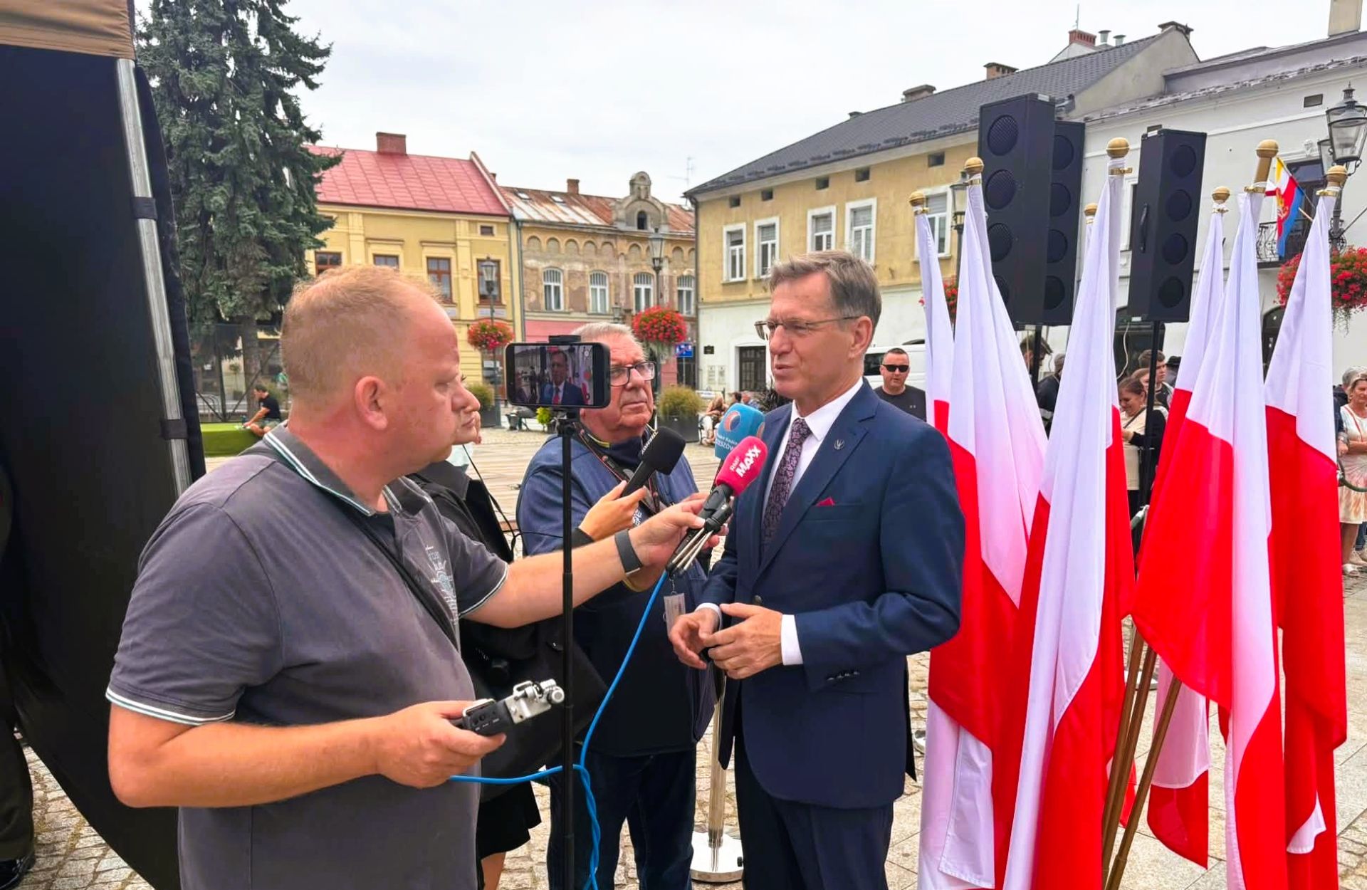 Blisko 100 ochotników złożyło przysięgę wojskową w Krośnie 2 - Polskie Radio Rzeszów Blisko 100 ochotników złożyło przysięgę wojskową w Krośnie - Polskie Radio Rzeszów