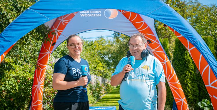 Wakacyjne studio Radio Biwak w Trzcianie. 1 - Polskie Radio Rzeszów Wakacyjne studio Radio Biwak w Trzcianie.