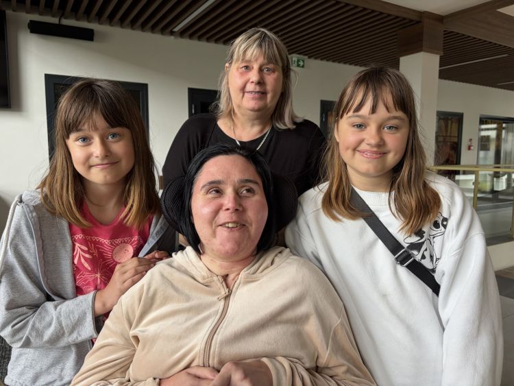Dominika Kluz z Rogóżna potrzebuje wsparcia. Trwa zbiórka na rehabilitację 1 - Polskie Radio Rzeszów Dominika Kluz z Rogóżna potrzebuje wsparcia. Trwa zbiórka na rehabilitację