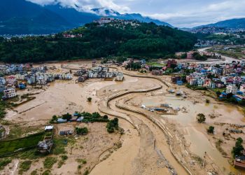 Katastrofa na&nbsp;granicy Chin i&nbsp;Nepalu. 332 osoby nie&nbsp;żyją, ponad 900 zaginionych