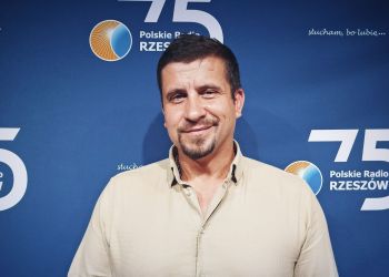Bociany z&nbsp;Podkarpacia szykują się do&nbsp;odlotu. Najpierw ruszą młode