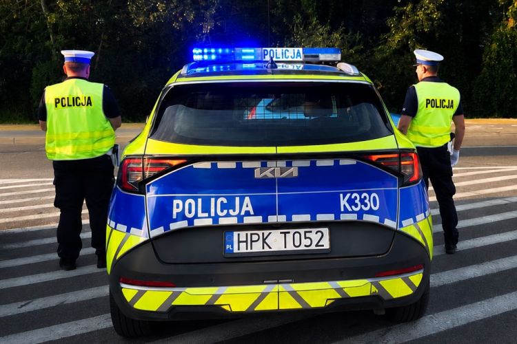 Mąż stracił prawo jazdy za&nbsp;alkohol. Żona przyjechała po&nbsp;auto i&nbsp;też je&nbsp;straciła