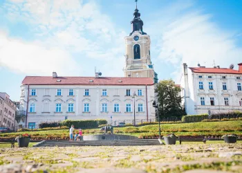 Międzypokoleniowa wycieczka do&nbsp;Przemyśla wygrała piąty tydzień „Biwakowego Plecaka Wspomnień”