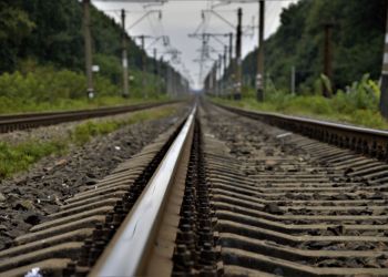 Nietrzeźwy 75-latek wtargnął pod pociąg na dworcu w Czarnej 2 - Polskie Radio Rzeszów Nietrzeźwy 75-latek wtargnął pod pociąg na dworcu w Czarnej