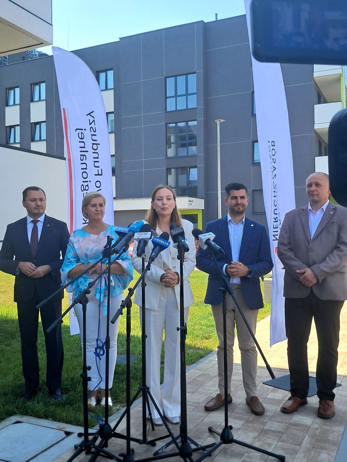 Nowe inwestycje w Stalowej Woli. Minister Funduszy i Polityki Regionalnej odwiedziła miasto 3 - Polskie Radio Rzeszów Nowe inwestycje w Stalowej Woli. Minister Funduszy i Polityki Regionalnej odwiedziła miasto - Polskie Radio Rzeszów