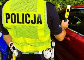 Pijany kierowca ciężarówki i traktorzysta z zakazem. Dwie interwencje policji 2 - Polskie Radio Rzeszów Pijany kierowca ciężarówki i traktorzysta z zakazem. Dwie interwencje policji