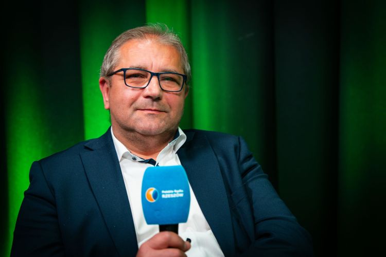 I Podkarpacki Kongres KGW w Rzeszowie. Ponad tysiąc uczestniczek 1 - Polskie Radio Rzeszów Po pieniądze do ARiMR – 2026