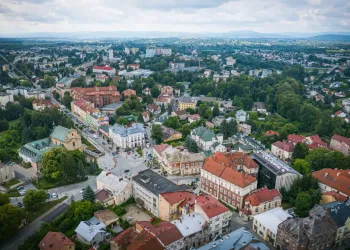 Projekty w&nbsp;Budżecie Obywatelskim Krosna. Są&nbsp;pomysły na&nbsp;parki, AED i&nbsp;fortepian