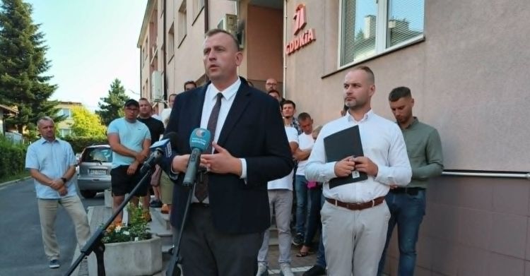 Protest przeciwko przebiegowi obwodnicy Przemyśla 1 - Polskie Radio Rzeszów Protest przeciwko przebiegowi obwodnicy Przemyśla