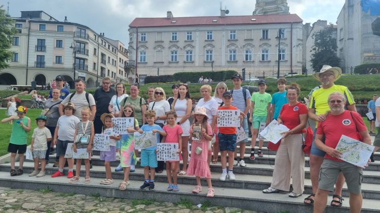 Przemyskie Niedźwiadki zachęcają do odkrywania miasta. To atrakcja dla całych rodzin 1 - Polskie Radio Rzeszów Przemyskie Niedźwiadki zachęcają do odkrywania miasta. To atrakcja dla całych rodzin