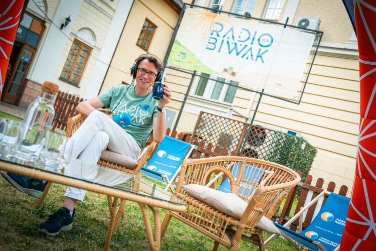 Radio Biwak nadaje dziś z Rzeszowa. Sprawdź program audycji 1 - Polskie Radio Rzeszów Radio Biwak nadaje dziś z Rzeszowa. Sprawdź program audycji