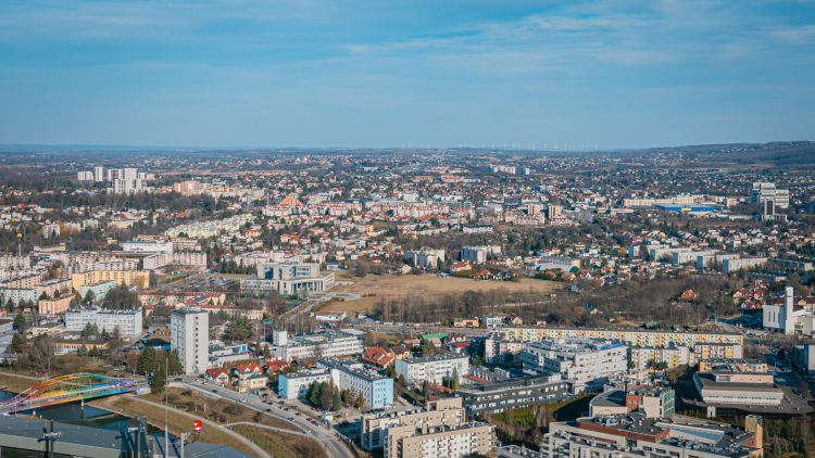Kody QR na klatkach rzeszowskich budynków. Mieszkańcy mogą zgłaszać uwagi 1 - Polskie Radio Rzeszów Kody QR na klatkach rzeszowskich budynków. Mieszkańcy mogą zgłaszać uwagi