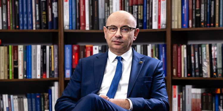 Senat odrzucił kandydaturę Mateusza Szpytmy na prezesa IPN 1 - Polskie Radio Rzeszów Senat odrzucił kandydaturę Mateusza Szpytmy na prezesa IPN