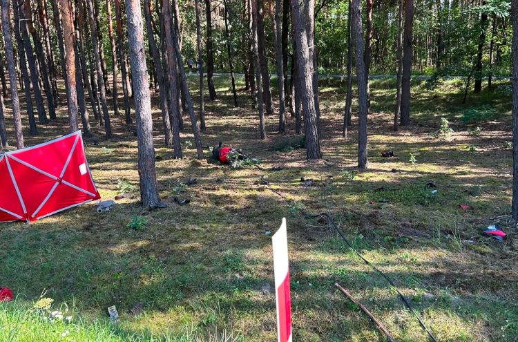 Śmiertelny wypadek motocyklisty w Grębowie. 32-latek uderzył w drzewo 1 - Polskie Radio Rzeszów Śmiertelny wypadek motocyklisty w Grębowie. 32-latek uderzył w drzewo