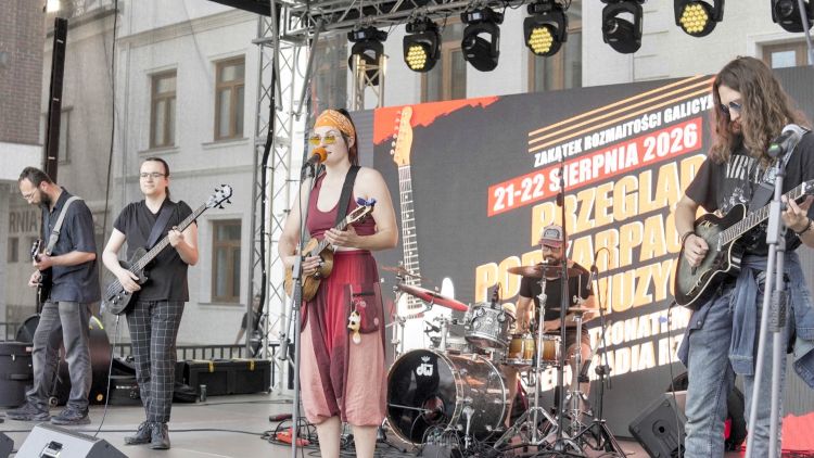 Ukuleliska zwycięzcą Podkarpackiej Sceny Muzycznej 1 - Polskie Radio Rzeszów Ukuleliska zwycięzcą Podkarpackiej Sceny Muzycznej