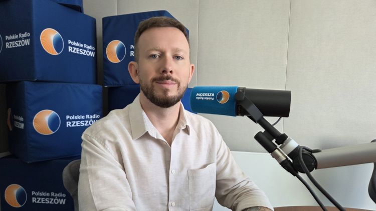Uzależnienie jako forma przemocy w rodzinie 1 - Polskie Radio Rzeszów Uzależnienie jako forma przemocy w rodzinie