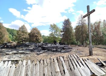 Wsparcie dla sanockiego skansenu po&nbsp;pożarze. Są&nbsp;plany odbudowy