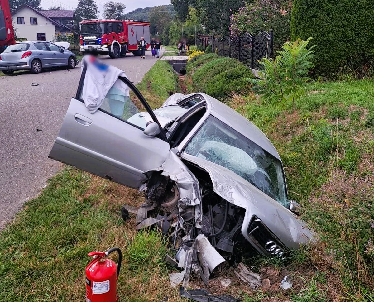 Wypadek na DK835 w Nozdrzcu. Droga jest zablokowana - Polskie Radio Rzeszów