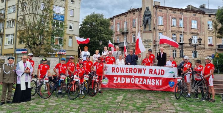 XIV Zadwórzański Rajd Rowerowy wyruszył z&nbsp;Przemyśla