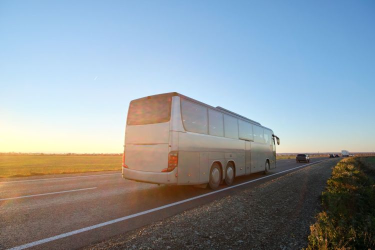 12 osób zabitych w wypadku polskiego autokaru na węgierskiej autostradzie, wśród ofiar są mieszkańcy Podkarpacia 1 - Polskie Radio Rzeszów 12 osób zabitych w wypadku polskiego autokaru na węgierskiej autostradzie, wśród ofiar są mieszkańcy Podkarpacia
