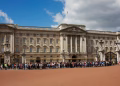 Harry i&nbsp;Meghan wrócili do&nbsp;Wielkiej Brytanii. Przylecieli z&nbsp;dziećmi