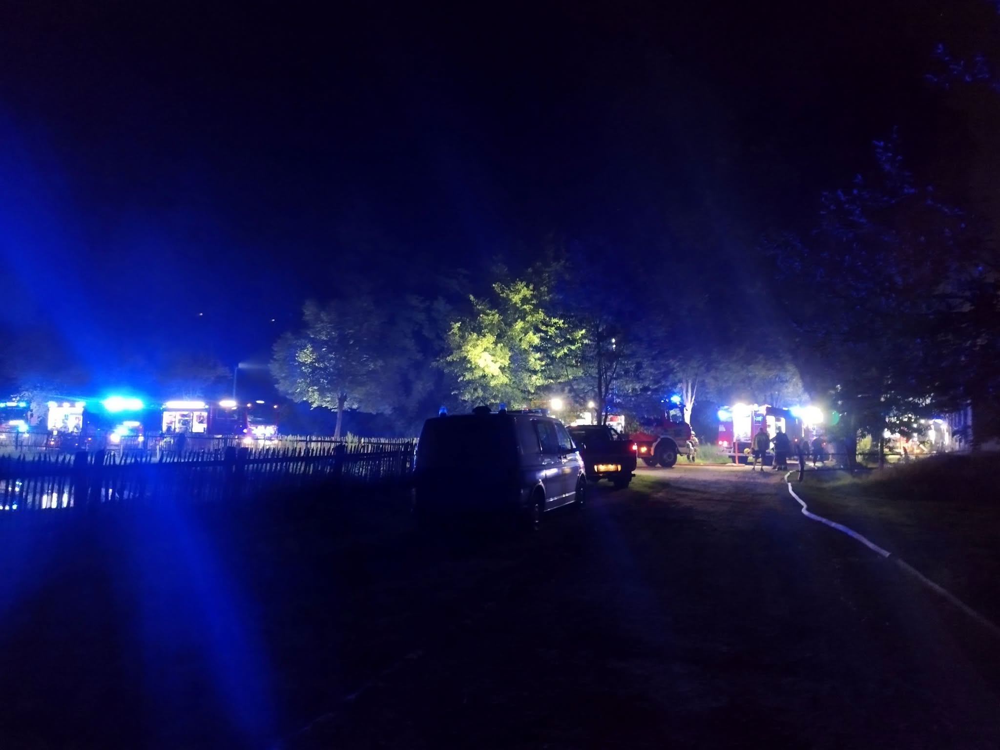 Pożar w skansenie w Sanoku. Doszczętnie spłonął zabytkowy kościół i dwa obiekty - Polskie Radio Rzeszów