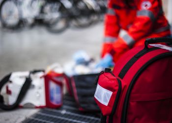 Podejrzany o odgryzienie palca przemyskiemu ratownikowi medycznemu zatrzymany w Berlinie 3 - Polskie Radio Rzeszów Podejrzany o odgryzienie palca przemyskiemu ratownikowi medycznemu zatrzymany w Berlinie