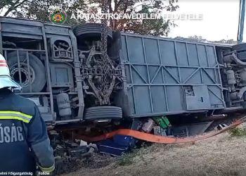 Wypadek autokaru z&nbsp;pielgrzymami z&nbsp;Podkarpacia na&nbsp;Węgrzech. 12 osób nie&nbsp;żyje [AKTUALIZACJA]