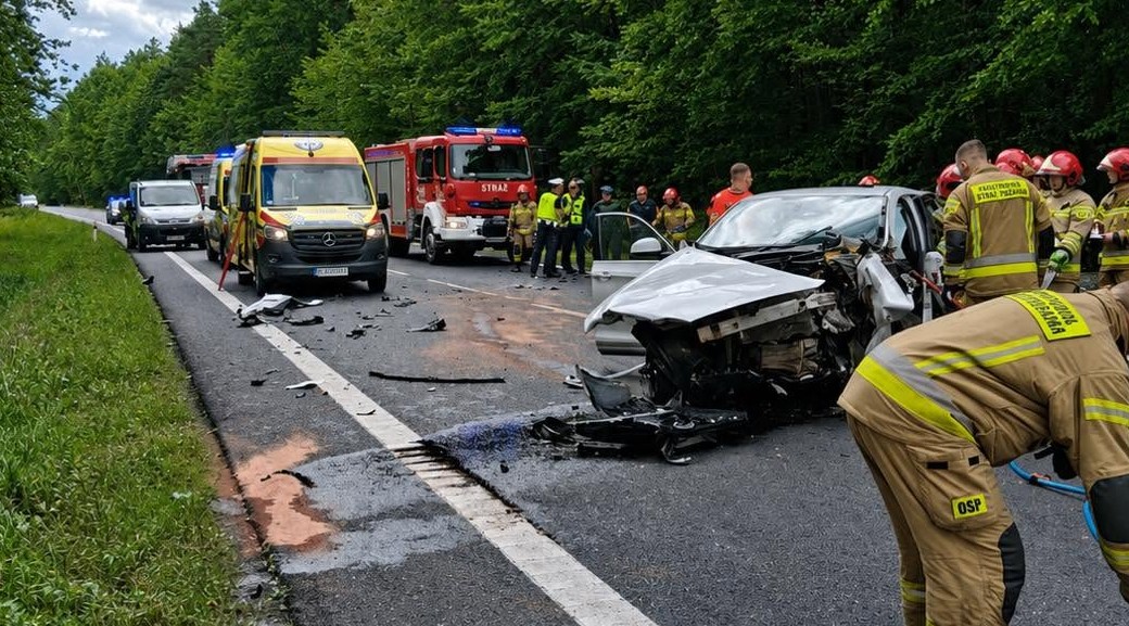 Dwie osoby nie żyją. Tragiczny wypadek w Głogowie Małopolskim 3 - Polskie Radio Rzeszów Dwie osoby nie żyją. Tragiczny wypadek w Głogowie Małopolskim - Polskie Radio Rzeszów