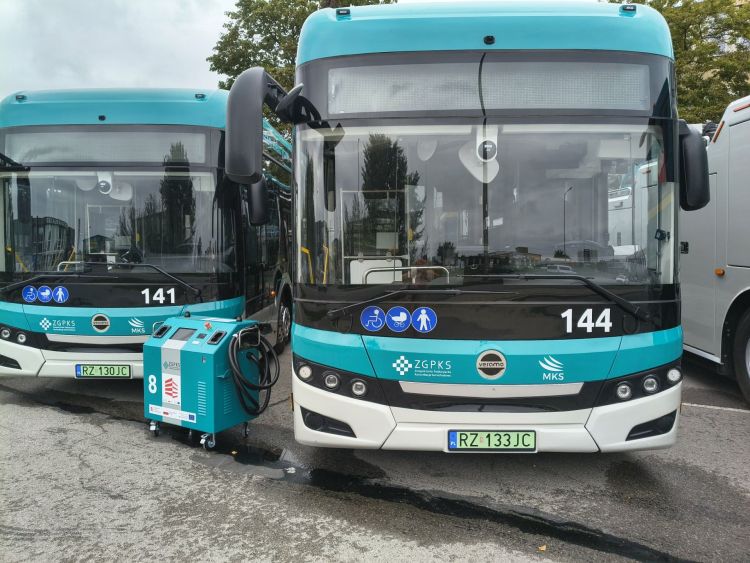 15 nowych autobusów elektrycznych dla podkarpackich gmin