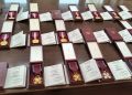 60 mieszkańców Podkarpacia odznaczonych. Wśród nich matka i syn, którzy uratowali sąsiadkę 5 - Polskie Radio Rzeszów 60 mieszkańców Podkarpacia odznaczonych. Wśród nich matka i syn, którzy uratowali sąsiadkę