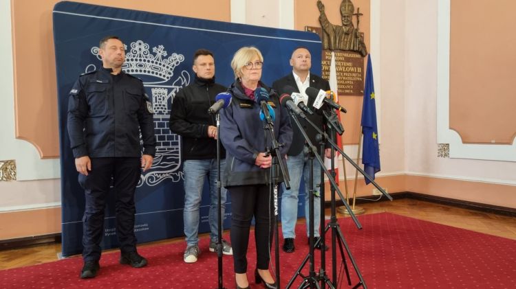 Atak nożownika na terenie opactwa w Jarosławiu. Jedna osoba nie żyje, cztery osoby ranne! [AKTUALIZACJA] - Polskie Radio Rzeszów