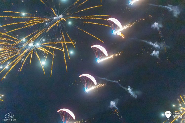 Balonowe Mistrzostwa Świata w Krośnie. Ponad 100 załóg na starcie i nocne Air Show 1 - Polskie Radio Rzeszów Balonowe Mistrzostwa Świata w Krośnie. Ponad 100 załóg na starcie i nocne Air Show
