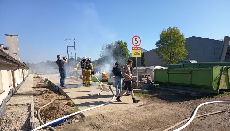 Ćwiczenia obrony cywilnej w&nbsp;Jedliczu. Symulowano pożar i&nbsp;ewakuację mieszkańców