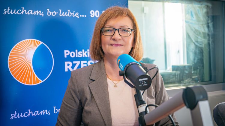 E. Leniart o&nbsp;tragedii w&nbsp;Jarosławiu: Nie&nbsp;należy obarczać winą wszystkich Ukraińców