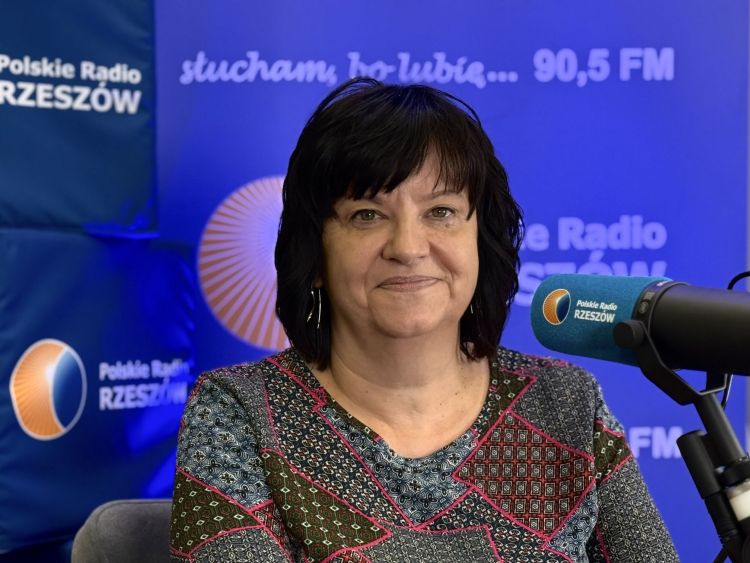 Czy warto uczyć się języka migowego? 1 - Polskie Radio Rzeszów Czy warto uczyć się języka migowego?