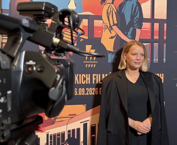 Joanna Kulig o filmie „Dziki, dziki Wschód” Jana Holoubka 1 - Polskie Radio Rzeszów Joanna Kulig o filmie „Dziki, dziki Wschód” Jana Holoubka