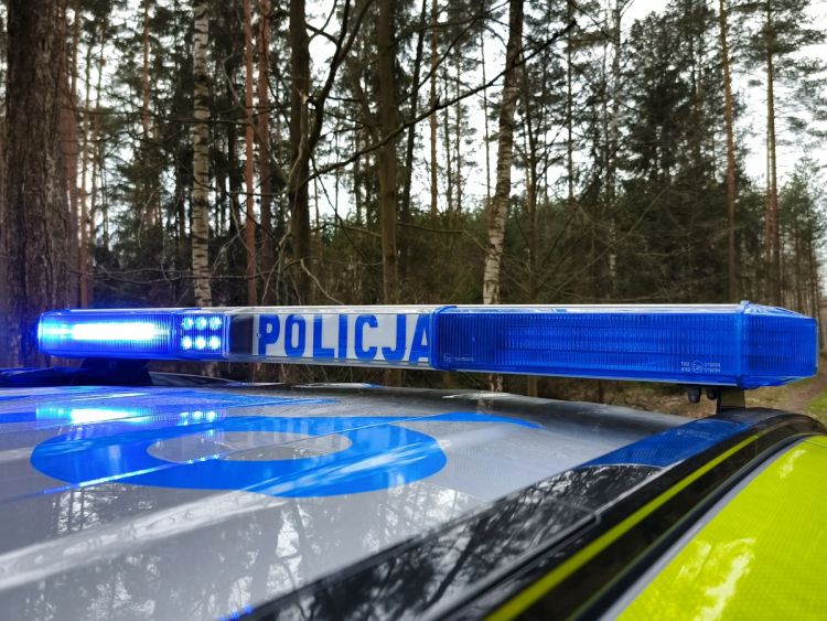 Zaginął podczas grzybobrania. Policjanci odnaleźli 52-latka po 1,5 godziny 1 - Polskie Radio Rzeszów Zaginął podczas grzybobrania. Policjanci odnaleźli 52-latka po 1,5 godziny