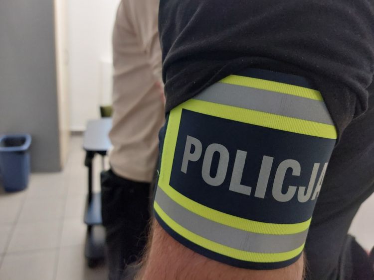 Groził ekspedientce w&nbsp;sklepie. 41-latek ze&nbsp;Stalowej Woli usłyszał zarzuty